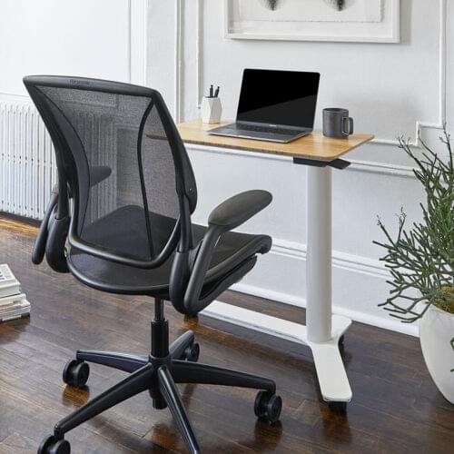 21-05-12-Humanscale-Brooklyn_202_RT-800px(2)