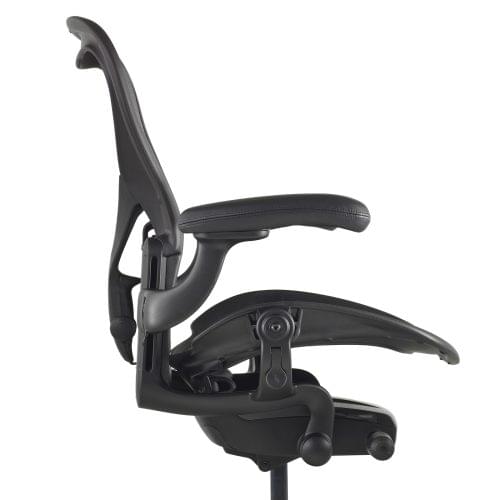 Herman Miller Aeron onyx side view
