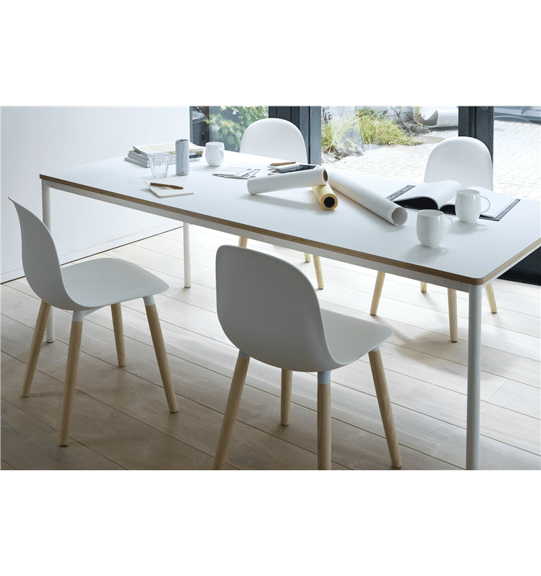 Kin Wooden legs