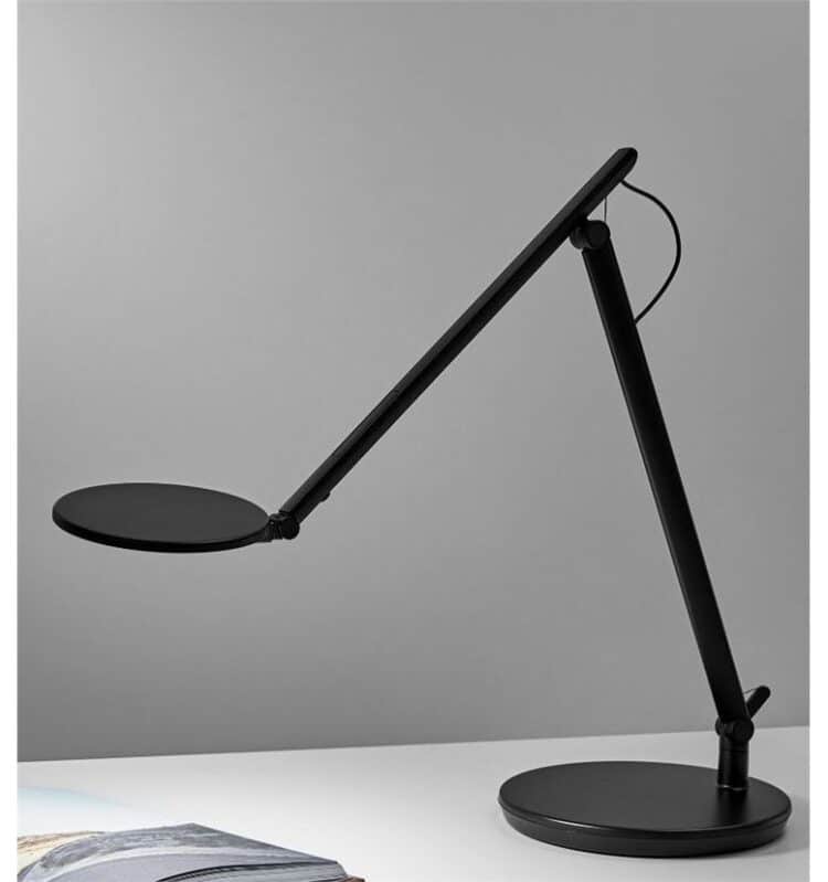humanscale nova lamp jet black