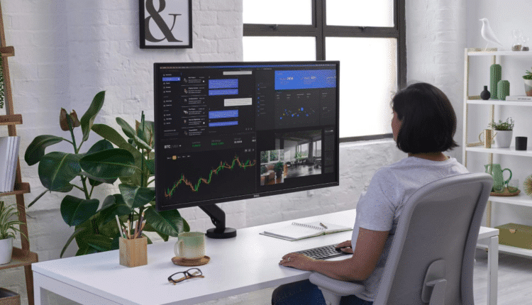CBS flo x Heavy Duty Monitor Mount