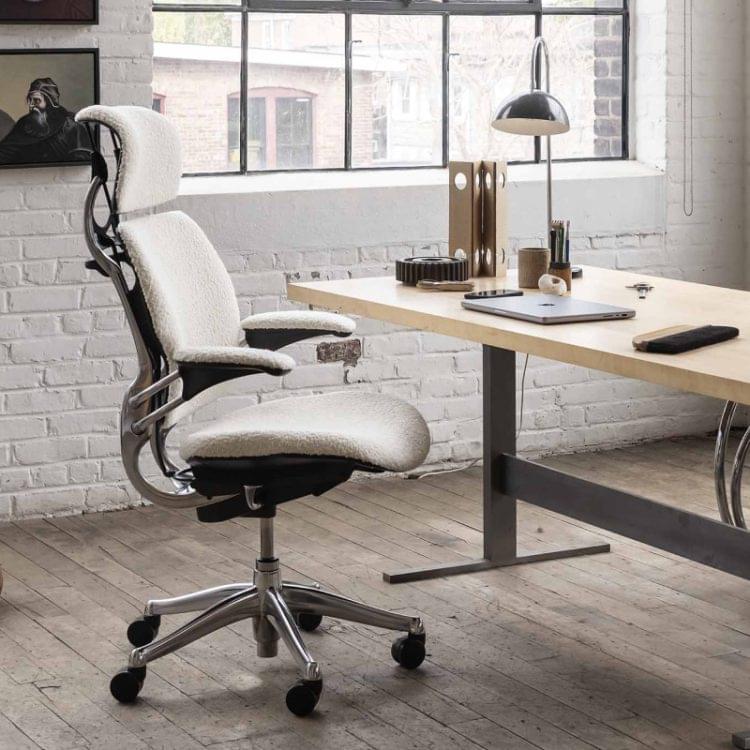 Humanscale-freedom-chair-in-elle-fabric