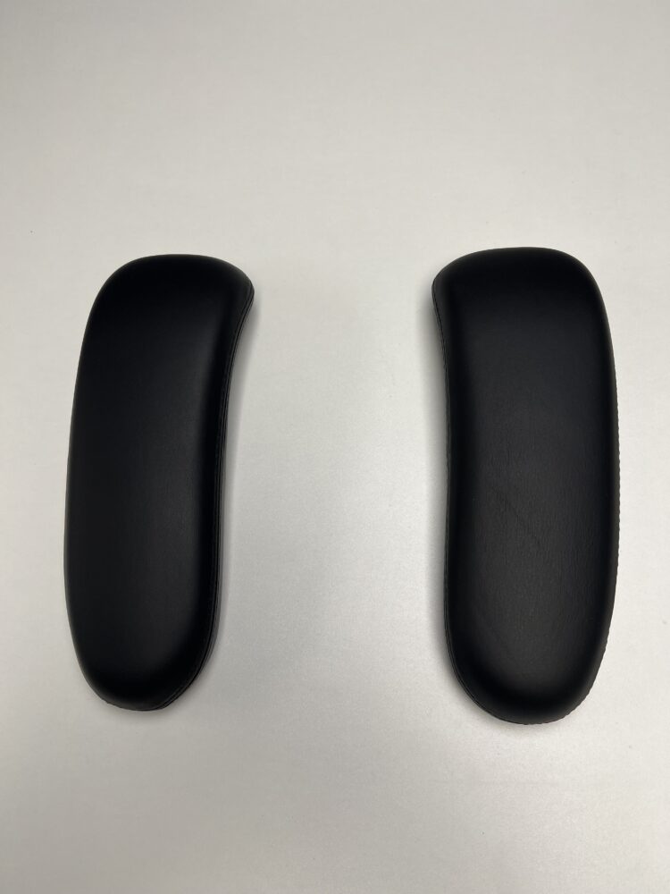 herman-miller-aeron-black-leather-pads